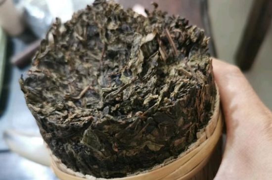 黑茶調(diào)理婦科病，女人喝黑茶好處太多了！