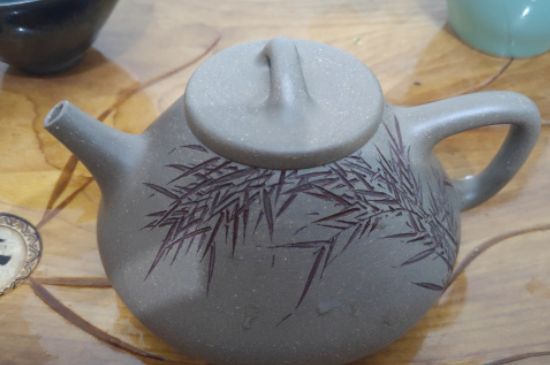 沖泡肉桂用紫砂壺還是蓋碗，武夷巖茶肉桂可以用紫砂壺沖泡嗎？