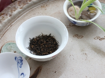 喝茶的好處和壞處分別是什么，長(zhǎng)期喝茶有什么危害？