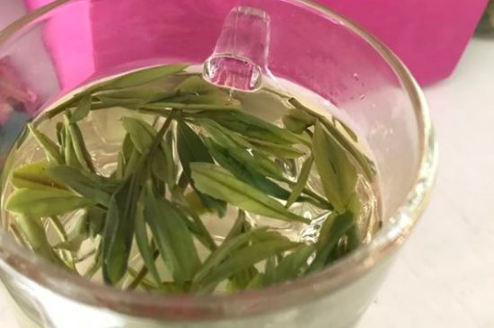 正常下一斤茶葉能喝多久，一個(gè)人一般一個(gè)月喝多少茶葉