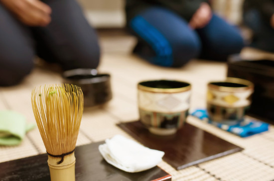 女人喝茶要行扣茶禮嗎，叩茶禮女士能用嗎？