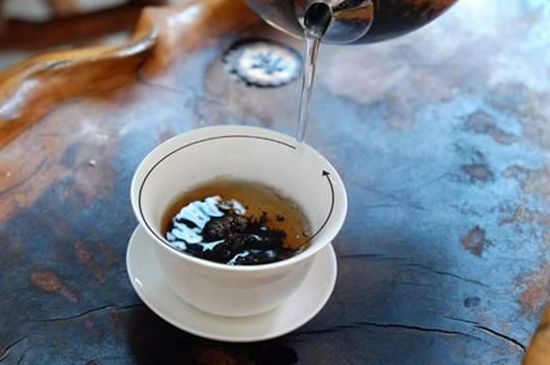 喝茶茶桌上的禮儀有哪些，泡茶待客十大禮儀不可不做！