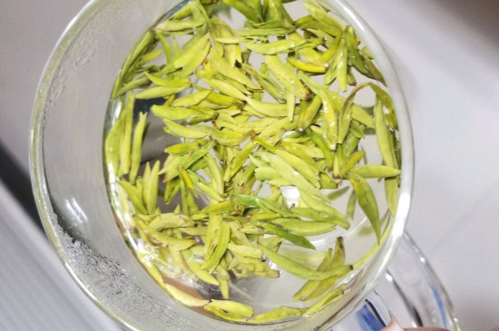 茶葉過期5年了但沒開封，茶葉放久了能喝嗎