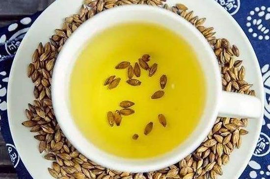 飯店喝的聞起很香的茶，餐館里的蕎麥茶還是大麥茶？