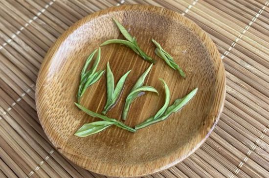 安吉白茶夏天怎么保存，安吉白茶能冷凍儲存嗎？