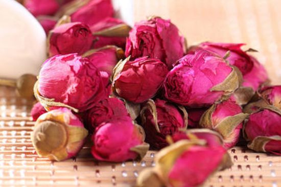 玫瑰花的最佳搭配，喝玫瑰花茶搭配什么喝好？