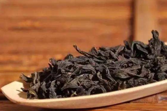 怎樣炭焙巖茶？揭秘武夷巖茶的炭焙技藝