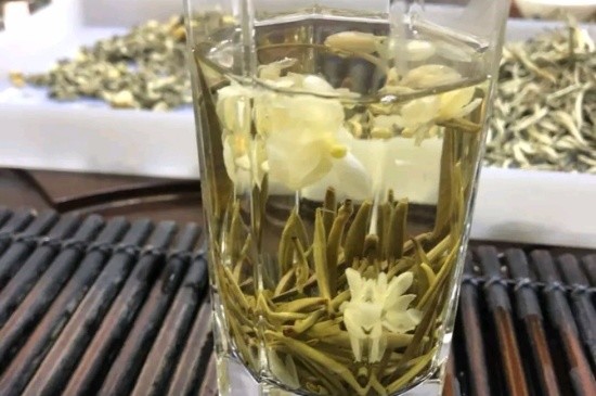 茉莉花花茶能煮嗎，喝茉莉花茶適合煮好還是泡好？