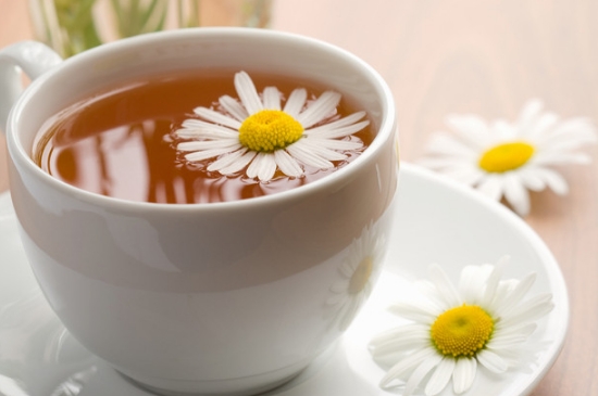 經(jīng)常菊花泡水好嗎，喝菊花茶有什么好處？