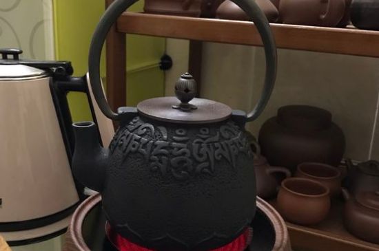 鐵壺生銹燒的水有害嗎，鐵壺內壁生銹怎么辦