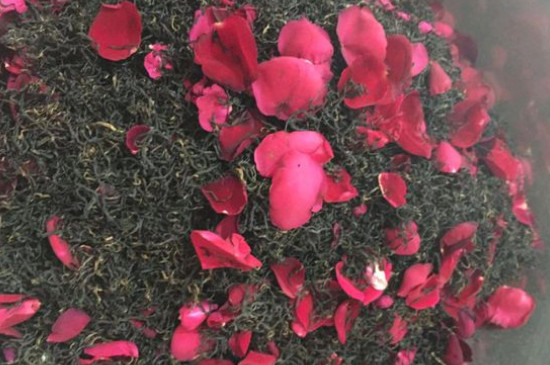 玫瑰花泡水喝的9大禁忌，喝玫瑰花茶有什么禁忌
