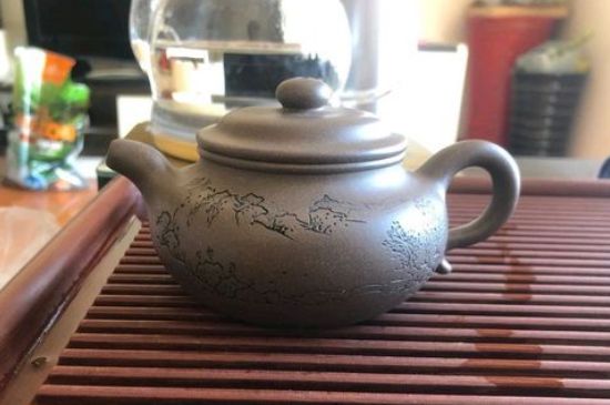 正宗紫砂壺多少錢一套，一套正宗宜興紫砂壺什么價(jià)格