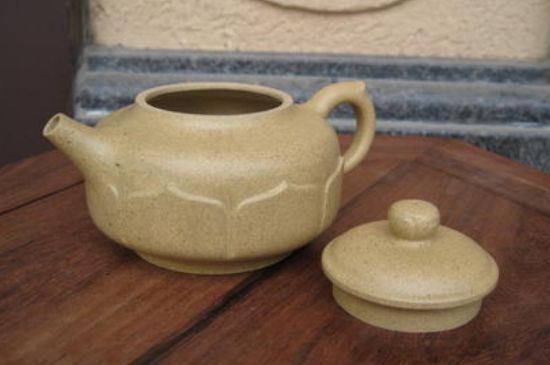 本山綠泥怎么分辨真假，真正的本山綠泥紫砂壺怎么鑒別？