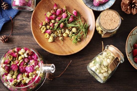 茉莉花和什么在一起喝好，茉莉花喝什么茶搭配？