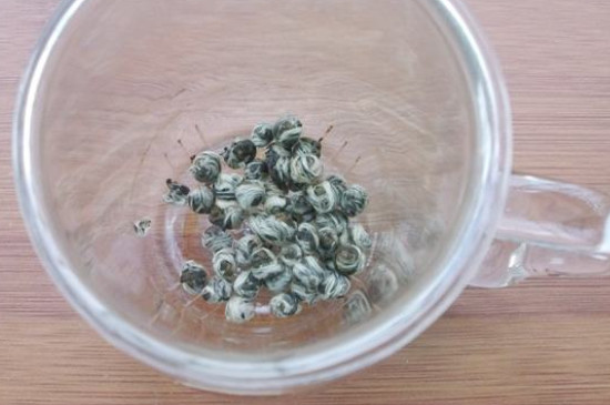 茉莉龍珠茶男人能喝嗎，男性夏季可以喝龍珠茶嗎