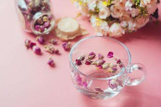 玫瑰花茶是應(yīng)該煮還是蒸，玫瑰花茶是不是煮一下效果更好？