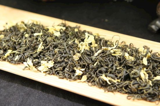炒花飄雪是什么茶，花茶炒花是什么意思