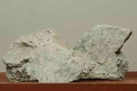 本山綠泥怎么分辨真假，真正的本山綠泥紫砂壺怎么鑒別？