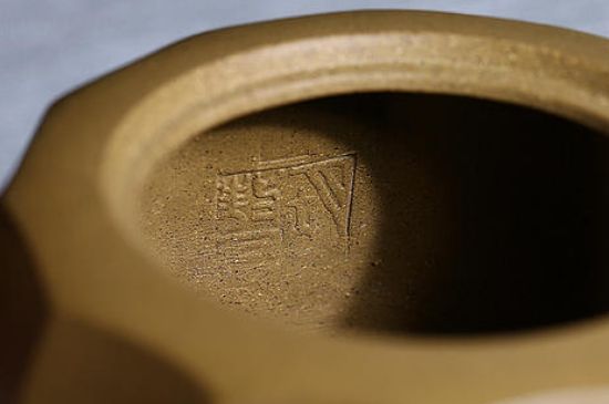 紫砂壺密密麻麻黑點，布滿了很多小黑點的紫砂好嗎