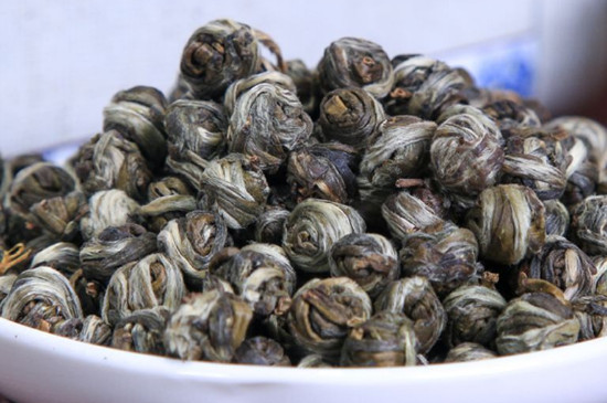 茉莉龍珠一次泡幾顆，茉莉龍珠一一杯放幾顆