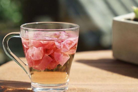玫瑰花茶和什么搭配好，玫瑰花茶的搭配大全！
