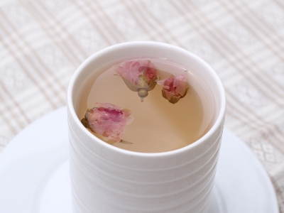 干玫瑰花泡前需要洗嗎，泡玫瑰花需要洗一下嗎？