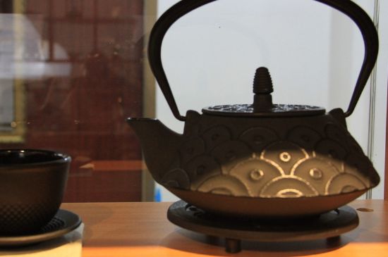 鐵壺生銹燒的水有害嗎，鐵壺內壁生銹怎么辦