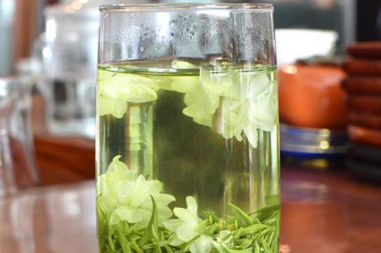 炒花飄雪是什么茶，花茶炒花是什么意思