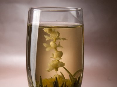 女孩喝茉莉茶的好處，茉莉花茶女生喝好嗎？