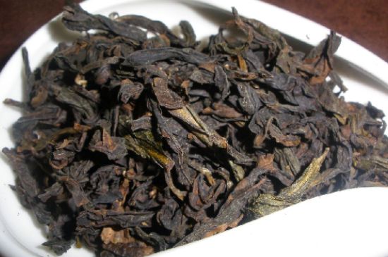 肉桂茶和大紅袍哪個(gè)貴，武夷山肉桂與大紅袍的價(jià)格比較