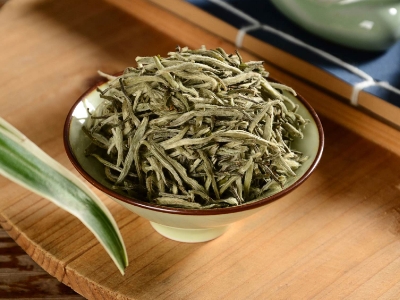 白茶煮好還是泡好喝，老白茶是泡還是煮？