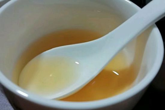 女人喝紅茶好還是喝普洱茶好，普洱茶和紅茶哪個適合女人喝