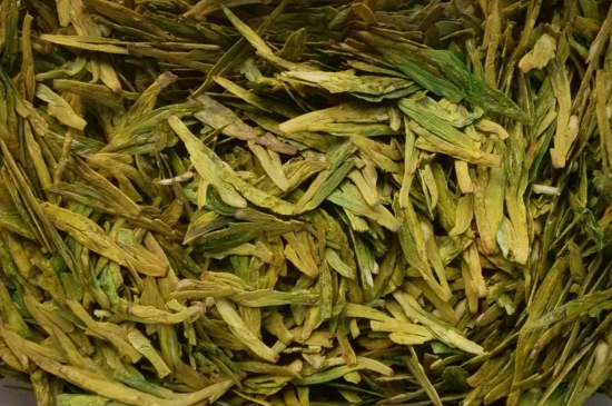 西湖龍井茶毫和發(fā)霉區(qū)別圖片，長霉的龍井茶葉會是什么樣？