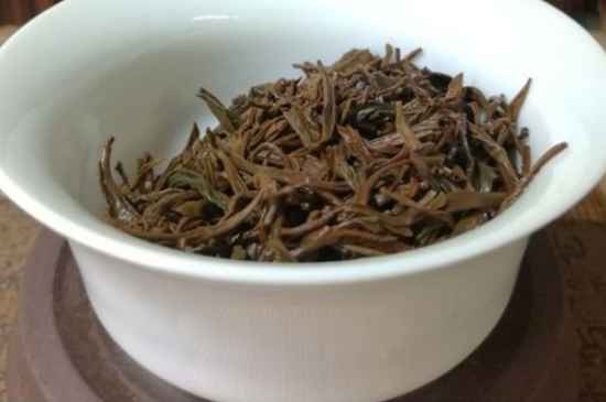 正山小種適合女人喝嗎，女人經(jīng)常喝正山小種茶好嗎