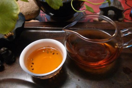 正山小種對胃好嗎，正山小種養(yǎng)胃還是傷胃