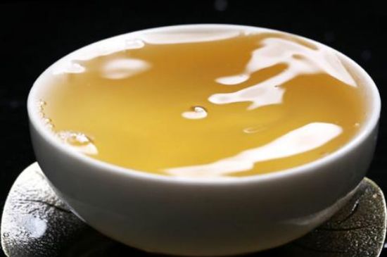 綠茶加重濕氣？濕氣體質(zhì)寒的人能喝綠茶嗎