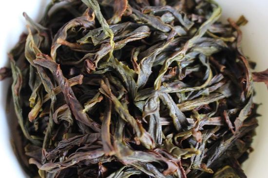 蜜蘭香和鴨屎香區(qū)別，鳳凰單樅鴨屎香vs蜜蘭香圖片對(duì)比