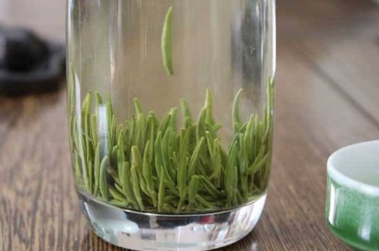 竹葉青和毛尖的區(qū)別，毛尖和竹葉青怎么分辨？