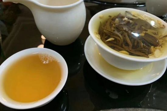 紅茶加冰糖的副作用，紅茶加冰糖好處和壞處