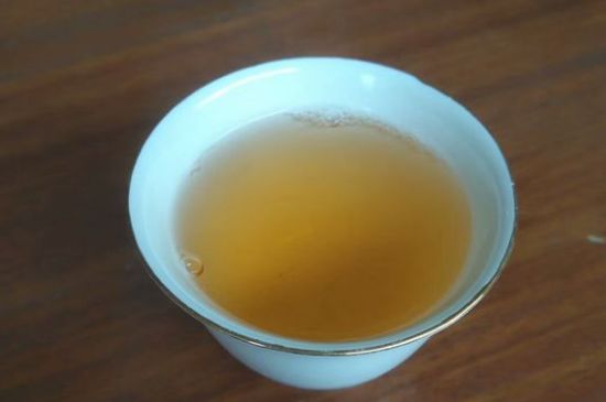黑茶排濕毒的身體表現(xiàn)，喝黑茶排毒反應(yīng)癥狀