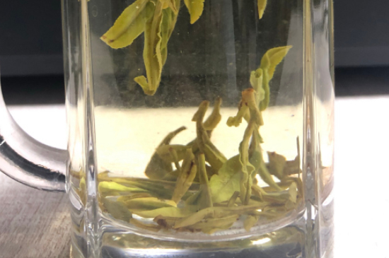 西湖龍井茶頭采和二采區(qū)別，明前龍井一采和二采什么味道？